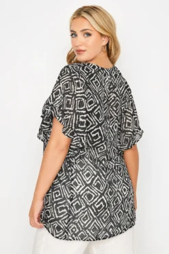 YOURS Curve Black Short Frill Sleeve Shirt -Outlet Stylo Wise Store e47da326 9d40 47 173868 D scaled