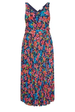 YOURS LONDON Curve Blue Floral Pleated Maxi Dress 11 YOURS LONDON Curve Blue Floral Pleated Maxi Dress -Outlet Stylo Wise Store e6c3fcef 9418 4e 162021 X scaled