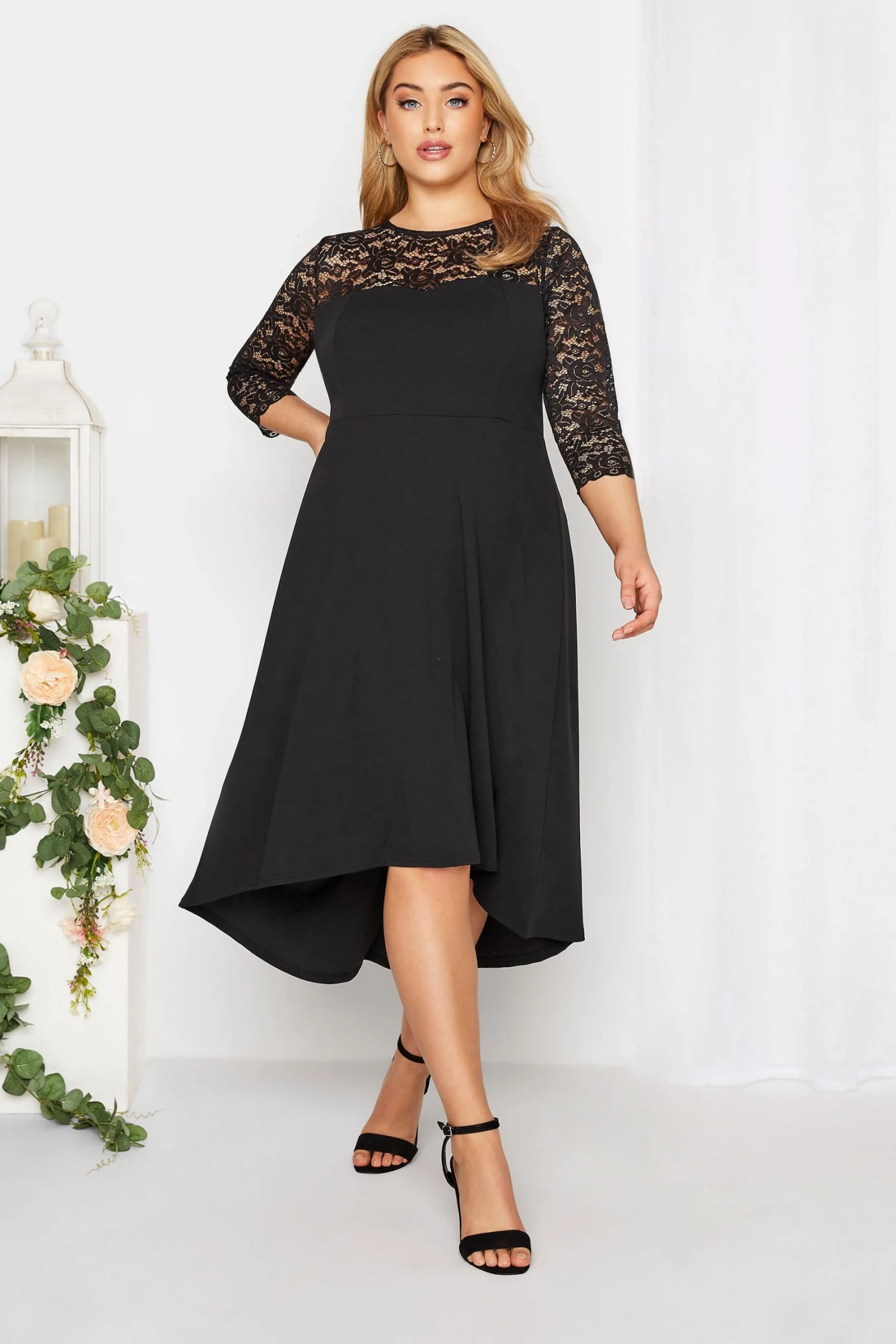 YOURS LONDON Curve Black Lace Sweetheart Midi Dress 1 YOURS LONDON Curve Black Lace Sweetheart Midi Dress