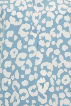 YOURS Curve Blue Animal Print Half Placket Blouse 9 YOURS Curve Blue Animal Print Half Placket Blouse -Outlet Stylo Wise Store ed92dd2c 3ecb 46 174249 Z scaled