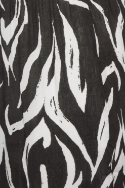 YOURS Curve Black Animal Print Tassel Beach Shorts -Outlet Stylo Wise Store eeb46006 c7a6 4a 150331 Z scaled