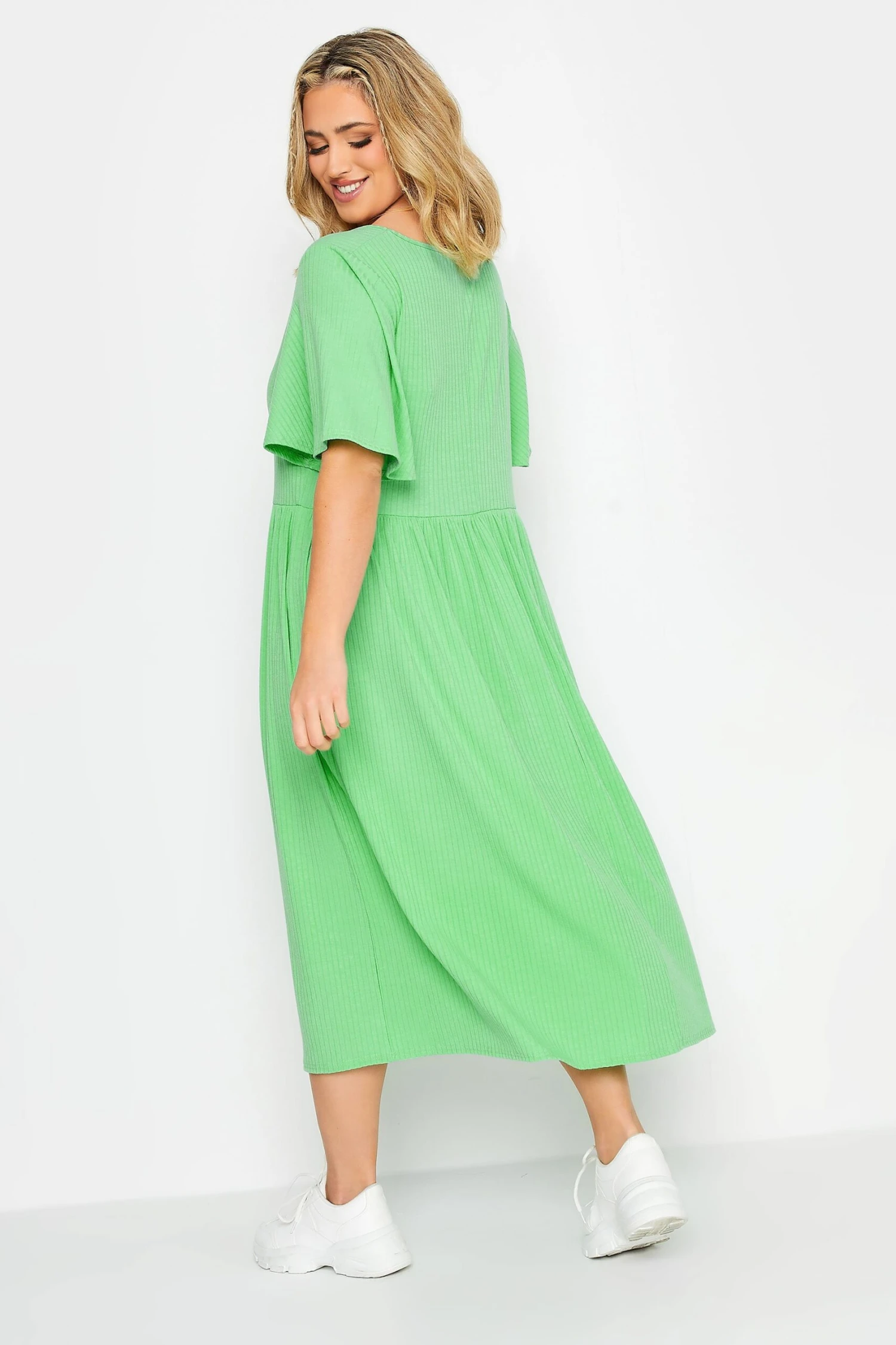 LIMITED COLLECTION Curve Green Ribbed Square Neck Midi Dress 3 LIMITED COLLECTION Curve Green Ribbed Square Neck Midi Dress - Image 3