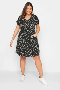 YOURS Curve Black Daisy Print Cotton T-Shirt Dress