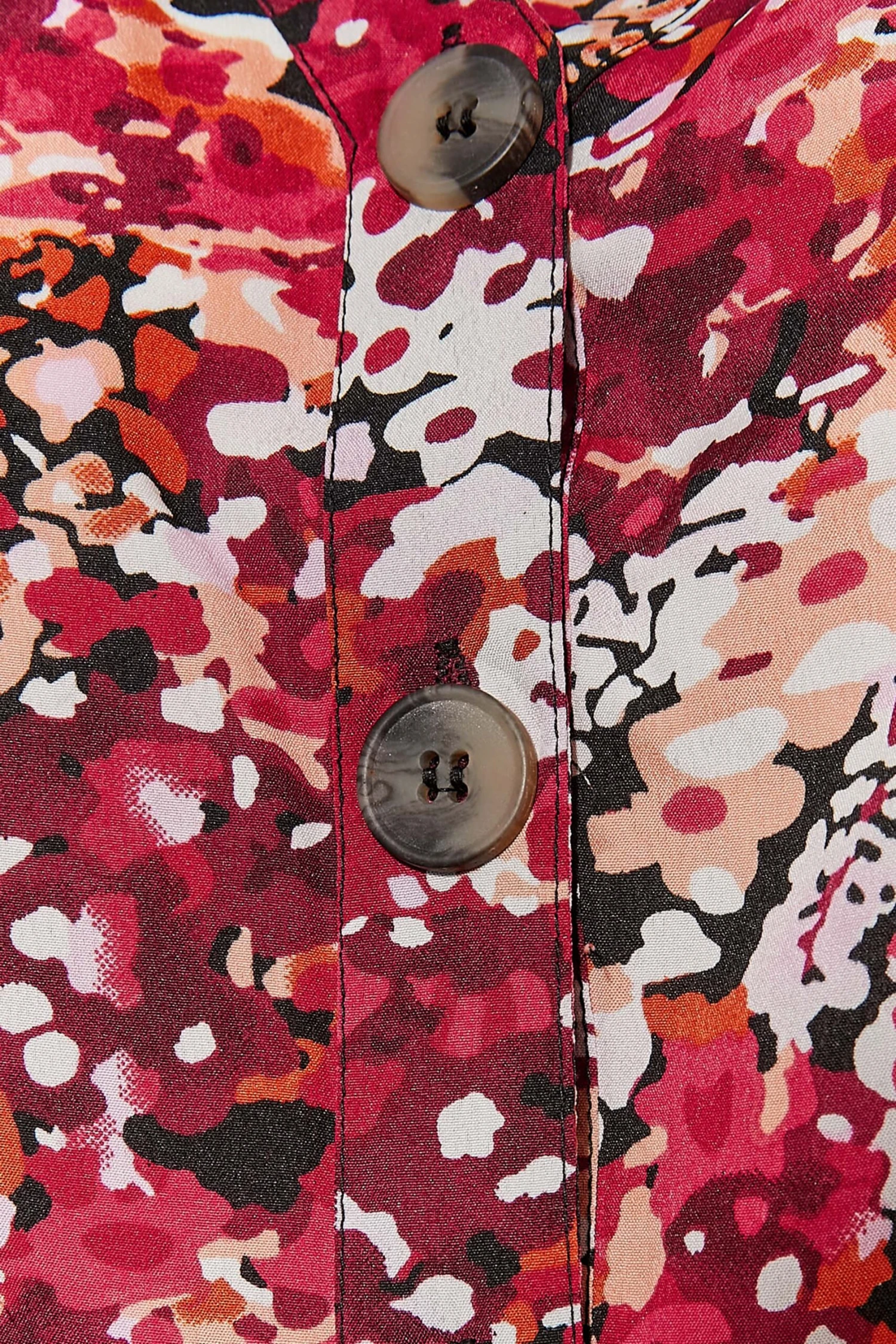 LIMITED COLLECTION Curve Red Abstract Print Blouse 4 LIMITED COLLECTION Curve Red Abstract Print Blouse - Image 4