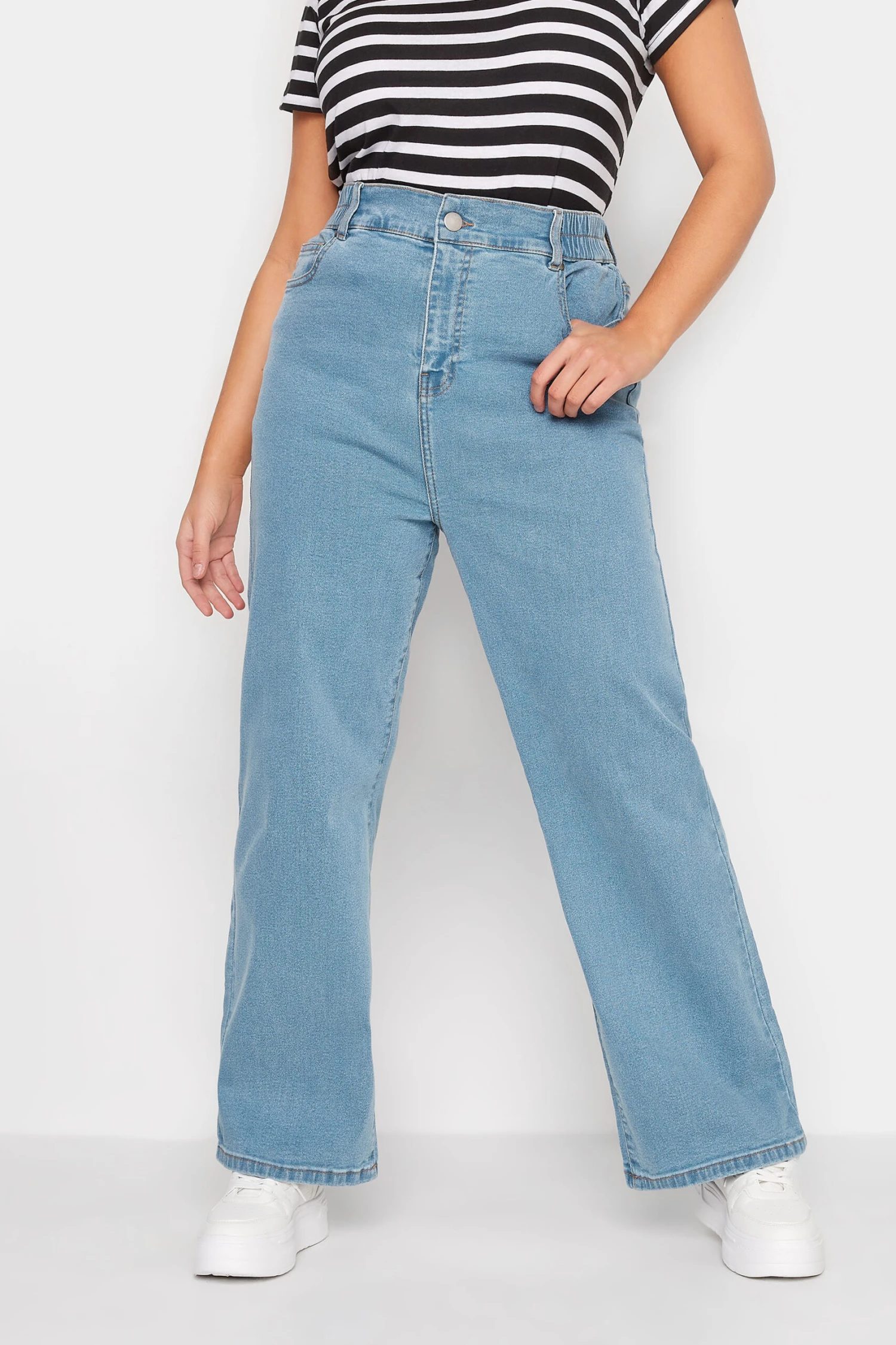 YOURS Curve Light Blue Elasticated Waist Stretch Wide Leg Jeans 6 YOURS Curve Light Blue Elasticated Waist Stretch Wide Leg Jeans - Image 6