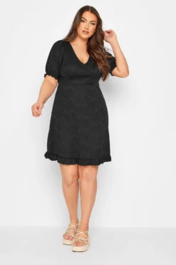 YOURS Curve Black Floral V-Neck Midi Dress
